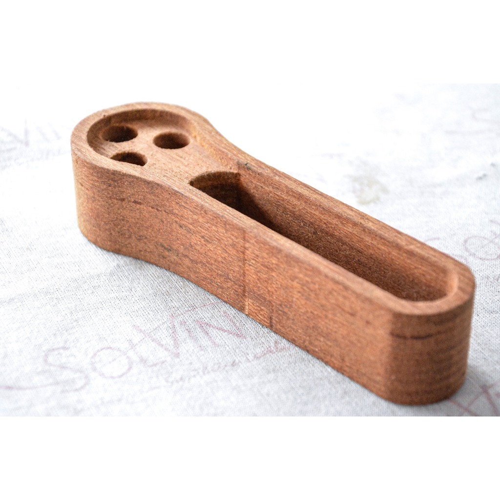 

Tempat Pulen dan Memo Solid Wood kamper Pen Holder