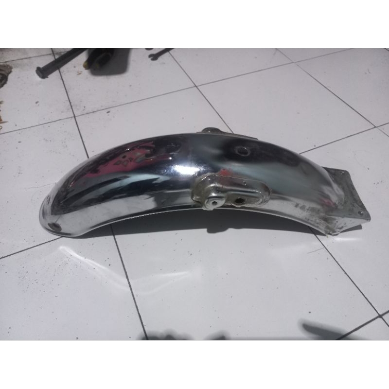 slebor belakang gl100 gl125 original