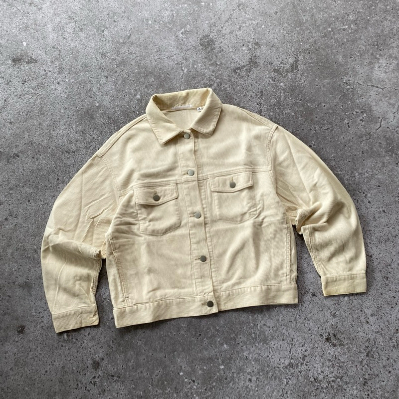 UNIQLO CORDUROY BOXY FIT TRUCKER JACKET