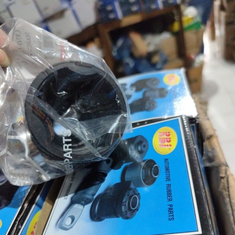 BOOT AS RODA DALAM NISSAN MARCH MEREK RBI THAILAND