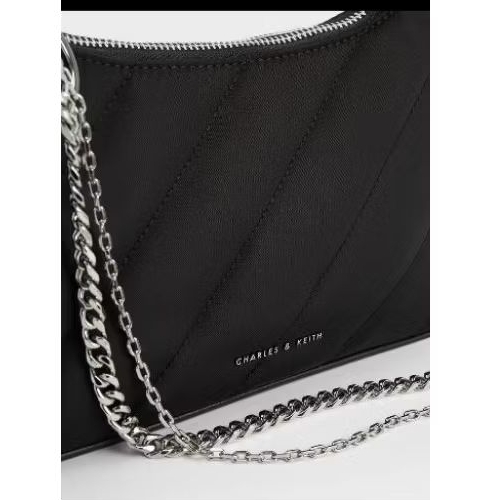 Charles & Keith Tas Selempang Hitam