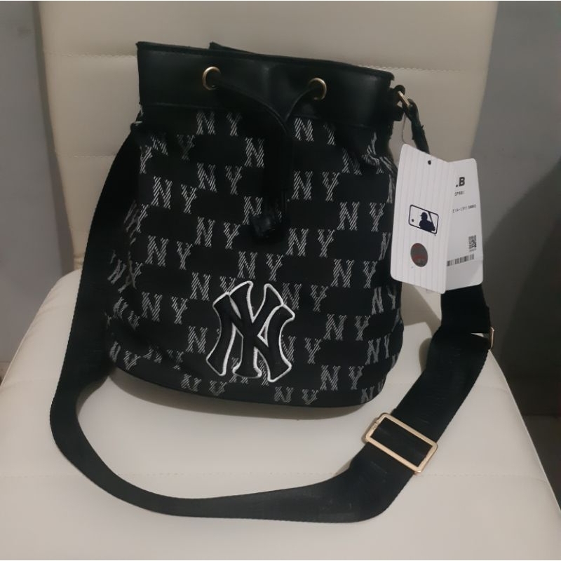 MLB CLASSIC MONO BUCKET BAG (1000% Original)