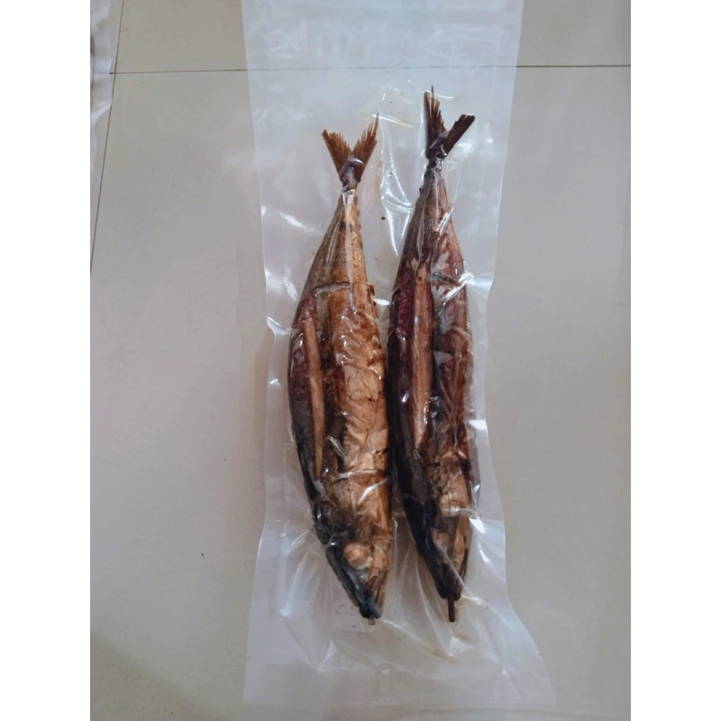 

IKAN ASAP SALEM ISI 2 pcs vakum fresh