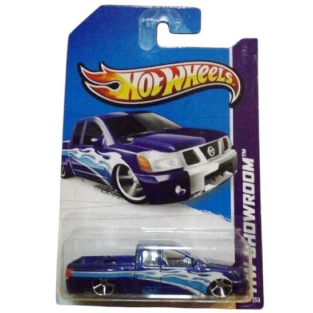 HOT WHEELS - NISSAN TITAN  Purp