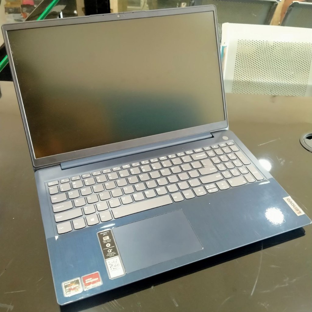 Laptop Lenovo ideapad slim 3 15ALC6 AMD RYZEN 5 5500 Ram8Gb Ssd256Gb