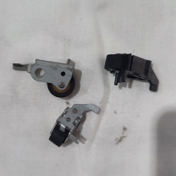 Roda Radio / Karet Roller Radio / Roller Radio / Karet Roda Radio / Roller Radio Mekanik Tape