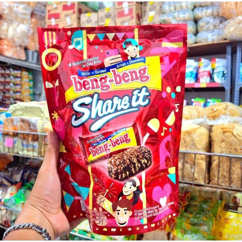 

Beng-beng share it pouch isi 25 pcs [1 dus isi 6 pouch]