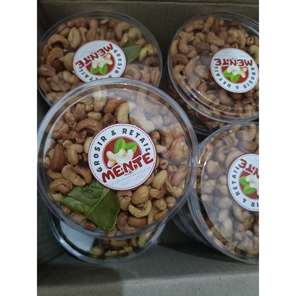 

Kacang mente Pecahan/Utuh matang toples 250gr