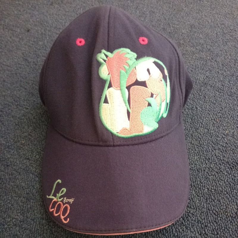 topi lecoq preloved