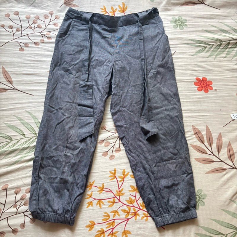 Preloved; Celana bawah lutut