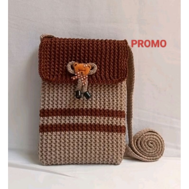 Tas selempang wanita rajut terbaru motif boneka