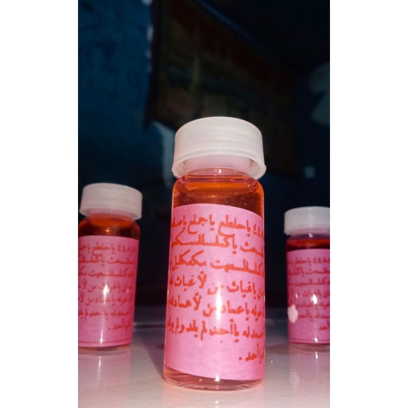 

Air bunga mawar berkhasiat