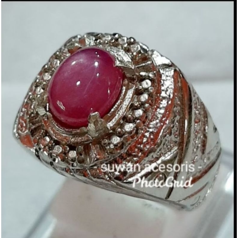 cincin batu ruby daging
