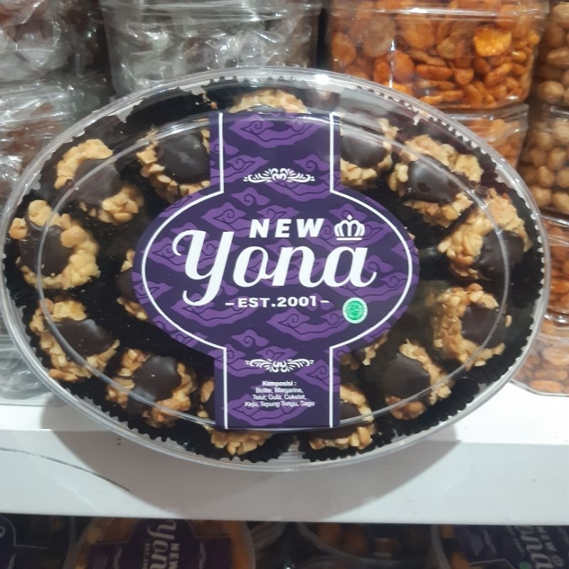 

Peanut Queen New Yona 390 Gram