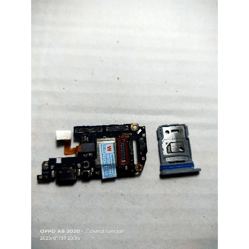 PAPAN CAS _ BOARD FLEXIBEL LCD _  BOARD CON CAS _ SIMTRAY VIVO V25e ORIGINAL COPOTAN