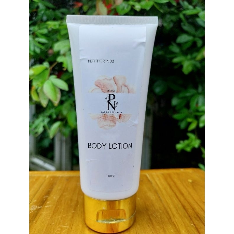 Mencerahkan Body Lotion Narda P.02