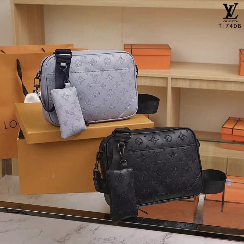 Tas import selempang LV 7408