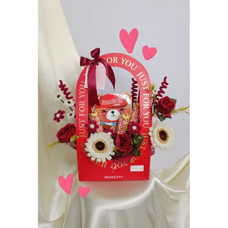 

PREMIUM Flower Coklat Box | graduation gift | valentine gift | Valentine | Hadiah | Kado | Gift | hadiah valentine | flower box | bunga kawat bulu| pipe cleaner box | coklat beruang | Buket | Bucket | Bouquet