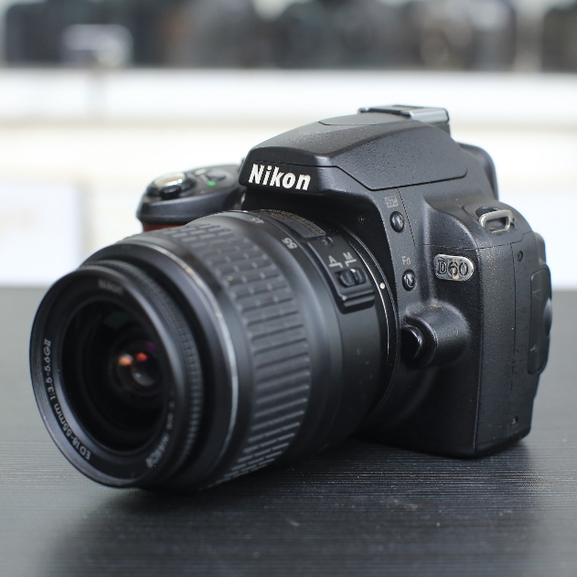 NIKON D60 Lensa Kit 18-55mm Kamera Dslr