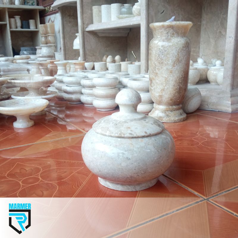 Hiasan Guci Putih Marmer Putih Glossy