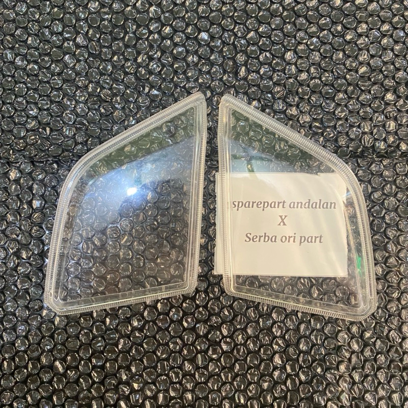 mika reflektor bagasi Agya kiri kanan original