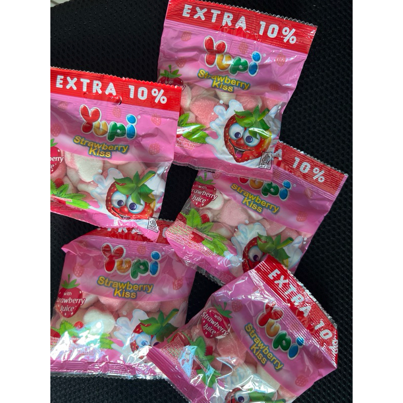 

Yupi Strawberry Kiss 45 gram (dapat 5pack)