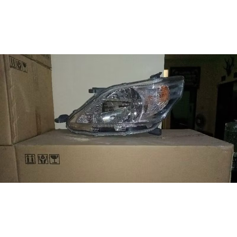 Headlamp Innova 2012-2015 Original (barong)