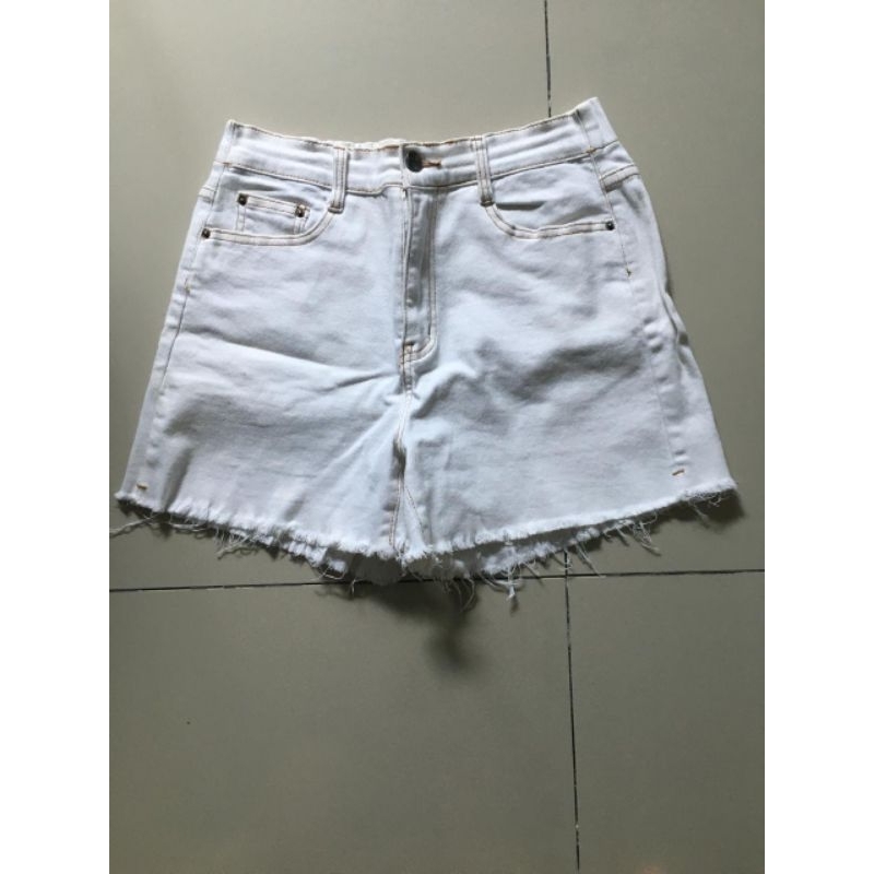 Celana Pendek Jeans Putih Wanita