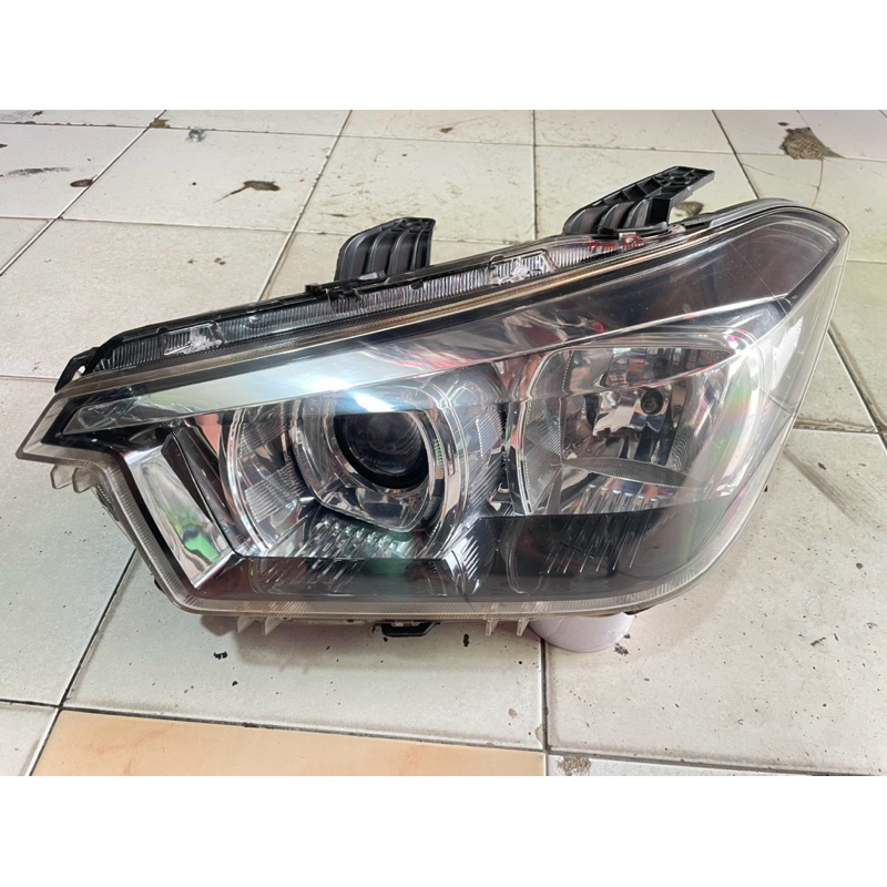 Head Lamp Wuling Confero