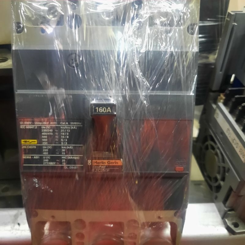 mccb merlin gerin ezc250f 160a