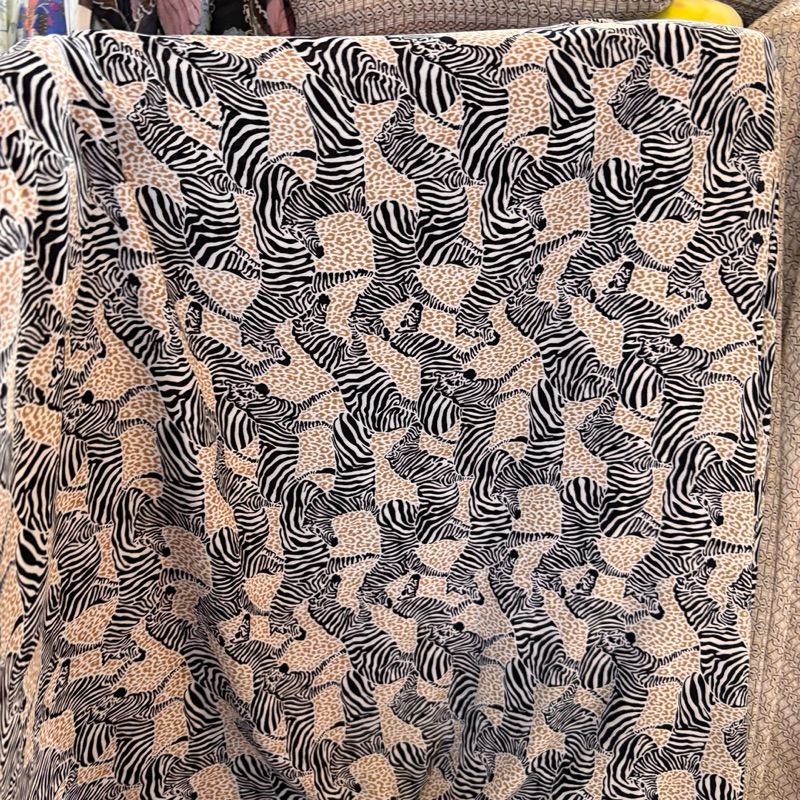 Kain Ceruty Zara - Zara Crepe - Kain Macan - bahan motif macan