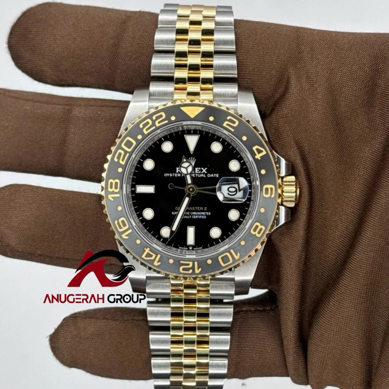 ROLEX GMT MASTER II 126713GRNR-0001 TWO TONE BLACK JUBILEE 40MM FULLSET