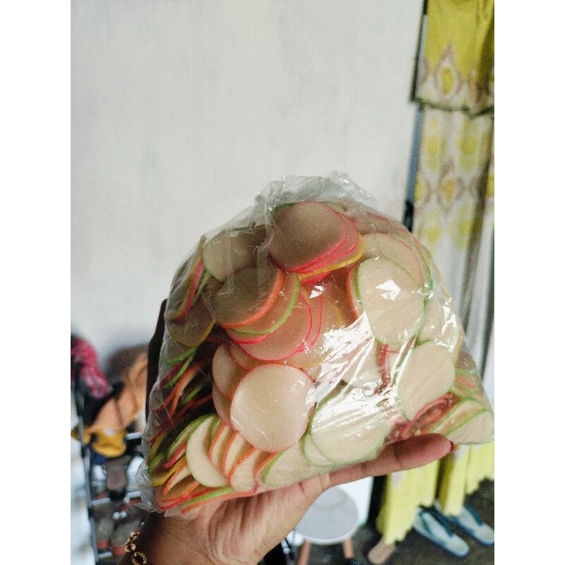 

Kerupuk pelangi bawang 1Kg