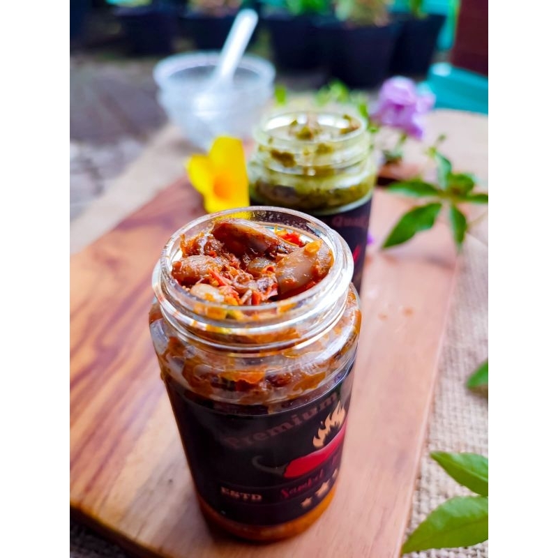 

Sambal cumi the best/sambal cumi favorite/sambal cumi pedas/sambal botol 100 ml