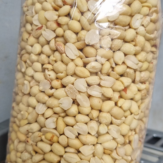 

Kacang Tanah Kupas Mentah Ukuran Kecil 61/71