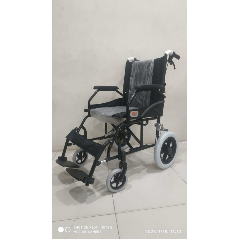 Kursi roda GEA traveling Steel