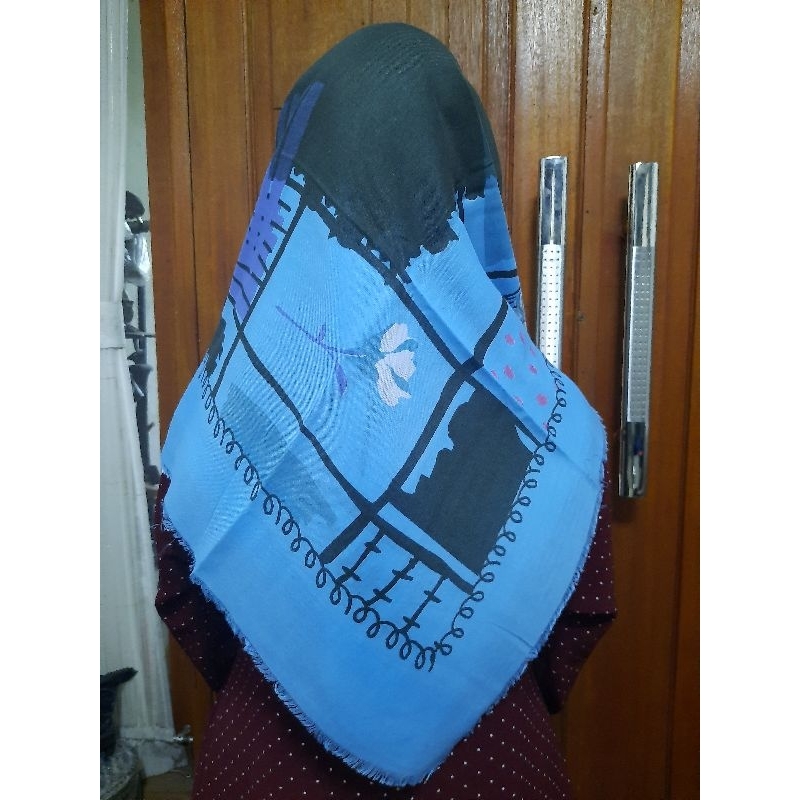HIJAB SEGI EMPAT RAWIS ANSANIA MOTIF - etalase 1