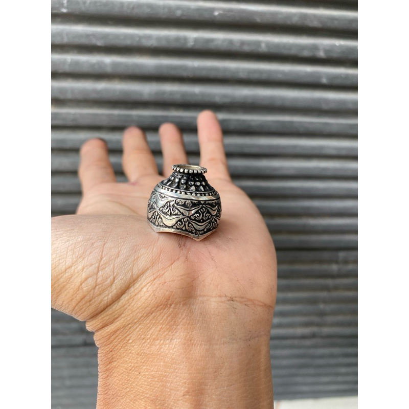 mendak selut lapis perak halusan