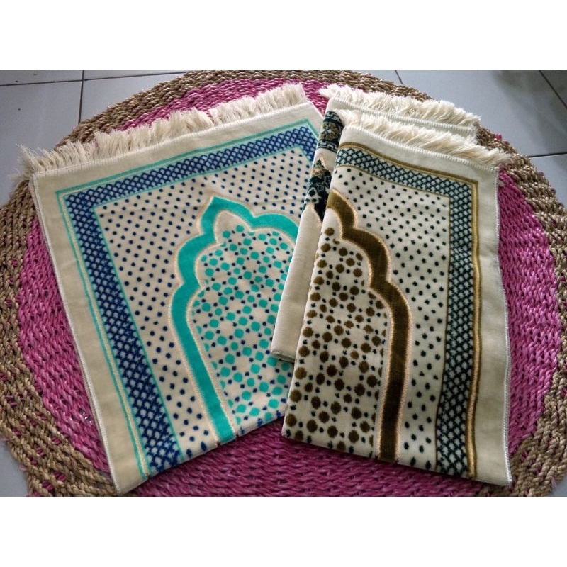 sajadah akbar gold | sajadah turki | sajadah ukuran sedang