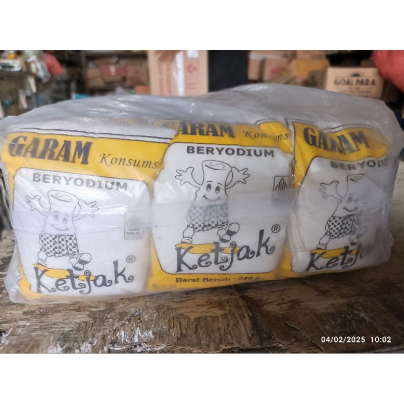 

Garam Konsumsi Ketjak 250 gr x 40 pcs per Ball