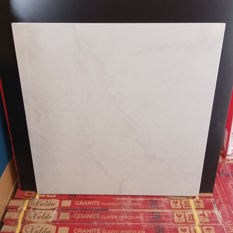 Keramik 50x50 matoa grey KIA jilo