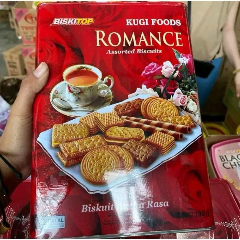 

Biskitop Kugi Romance Kaleng Segi 700gr - Exp 06/2026