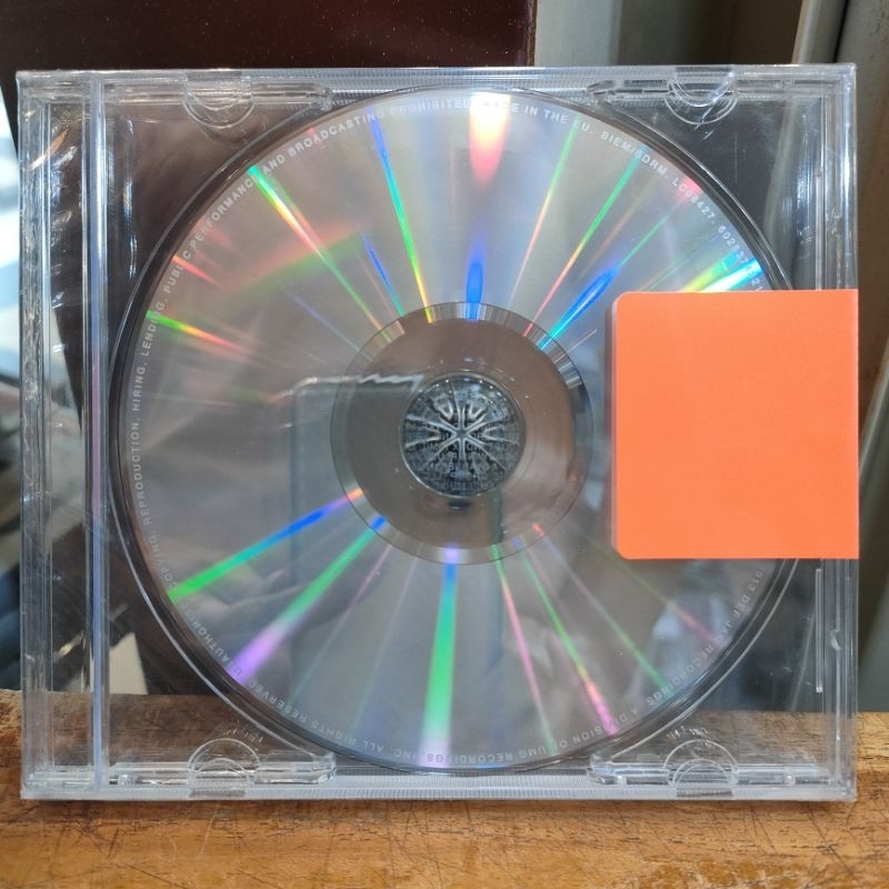 Cd Kanye West Yeezus / Lagu Barat