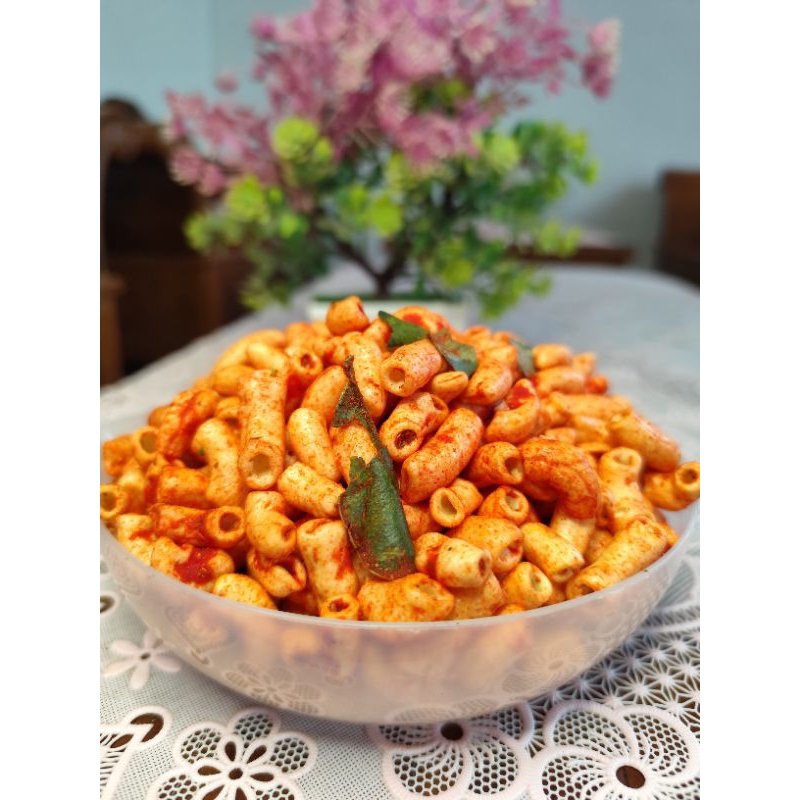 

MAKARONI PEDAS DAUN JERUK 100gr CEMIL9NKU GURIH RENYAH