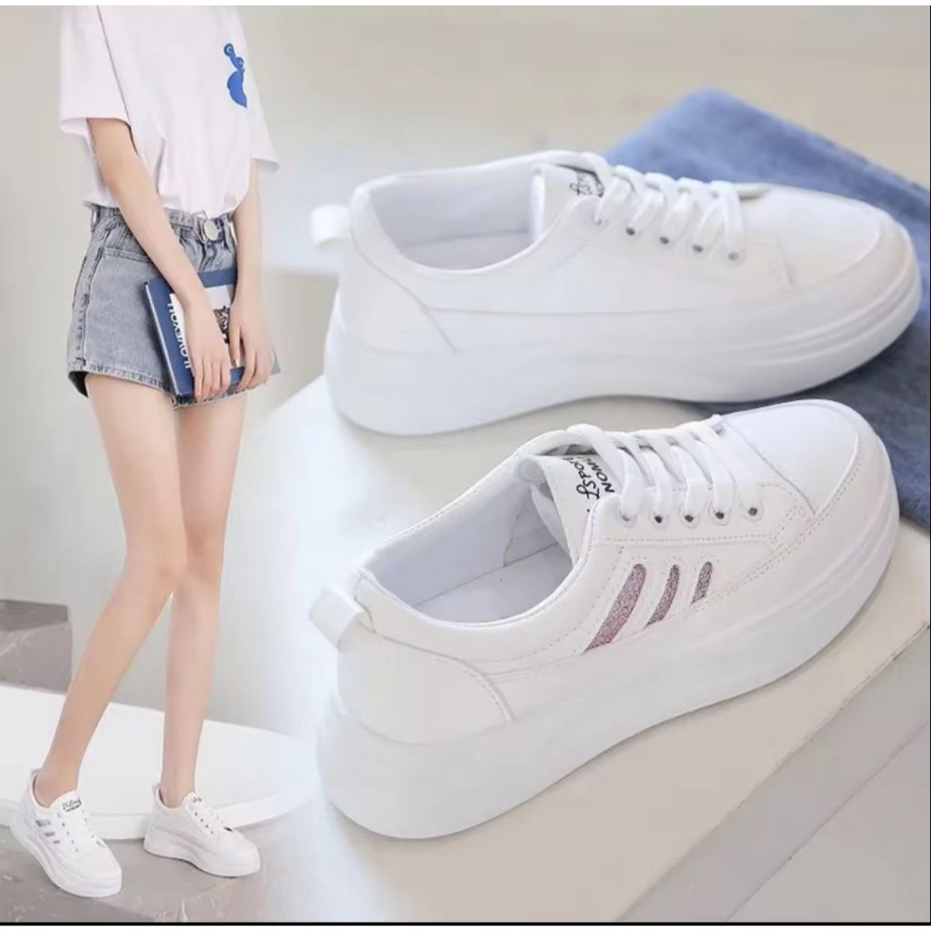 Sepatu Wanita Sneakers Tinggi Sepatu Putih Sepatu Olahraga Korea Sport Shoes Blue Sepatu Casual