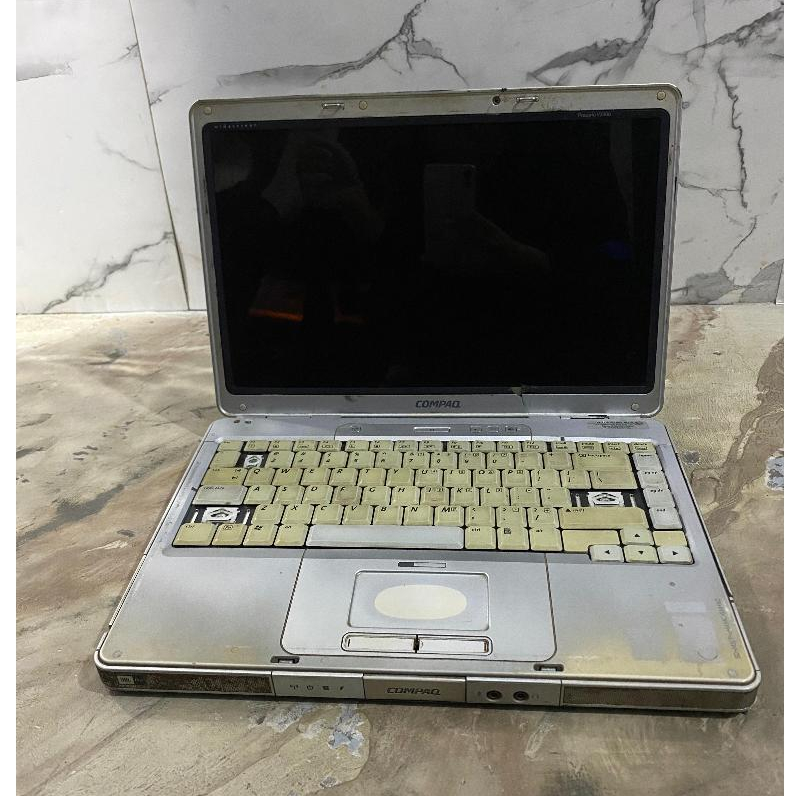Casing HP COMPAQ PRESARIO V2000 Casing + mesin mati +  lcd
