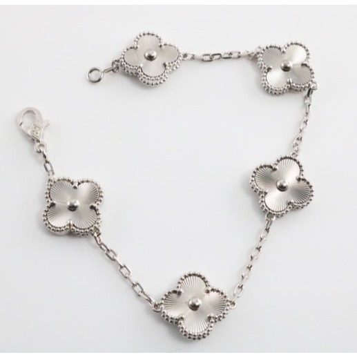Shine Gelang / Bracelet Silver Laser Light Clover Gelang Wanita Unisex Titanium Emas Simple Elegant 