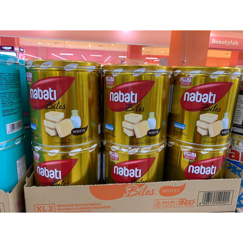 

NABATI WAFER KALENG 240GR WHITE