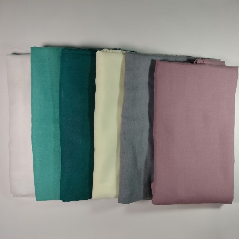 hijab segi empat - saudia exclusively (preloved)