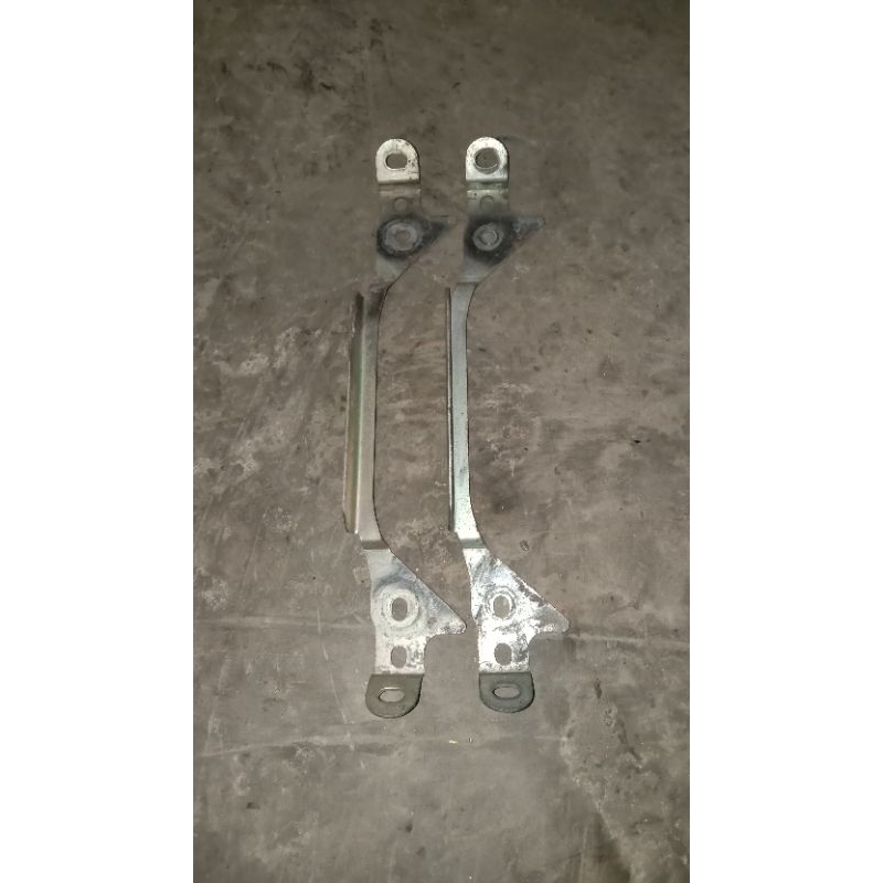 DUDUKAN BODI BELAKANG MX 135 NEW